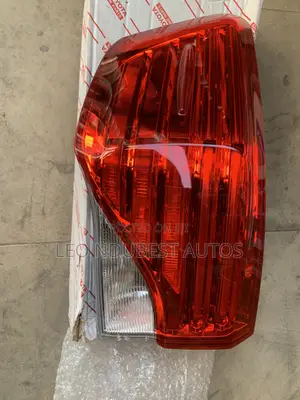 Rear Light Toyota Avensis 2012 Is Available