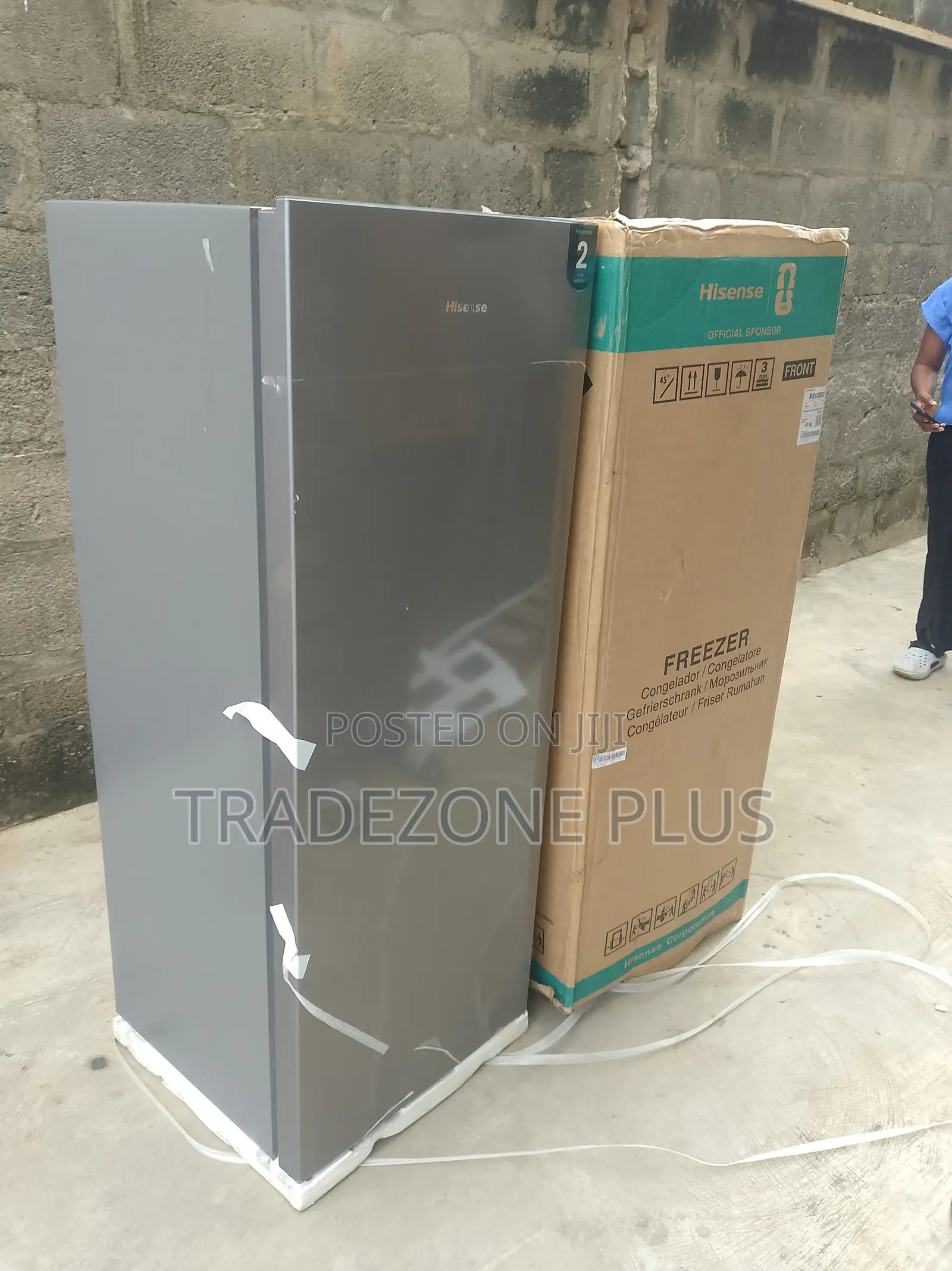 Hisense 190L Standing Freezer – Convenient Storage Appliance