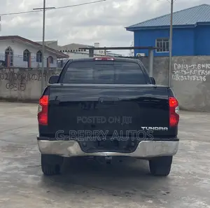 Toyota Tundra Double Cab 4x4 Limited 2012 Black
