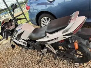 Honda CBR 2006 White
