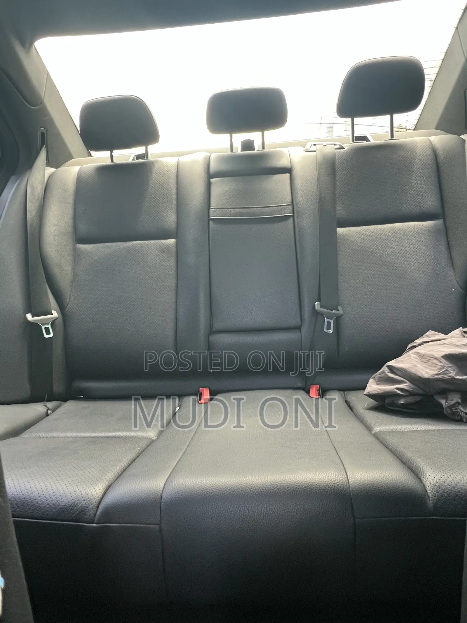 Mercedes-Benz C250 2012 Black