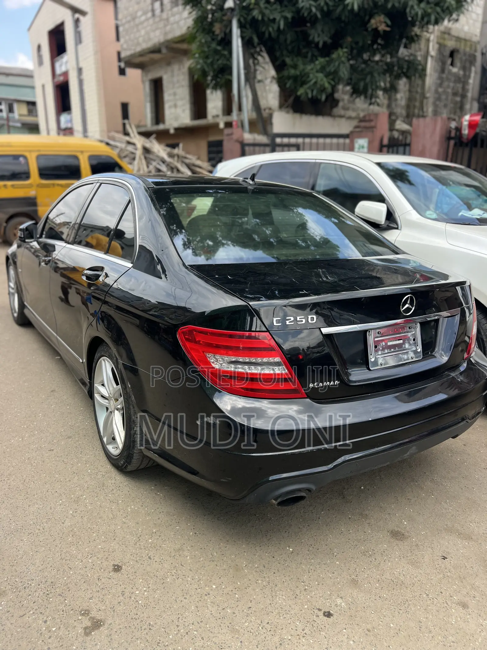 Mercedes-Benz C250 2012 Black