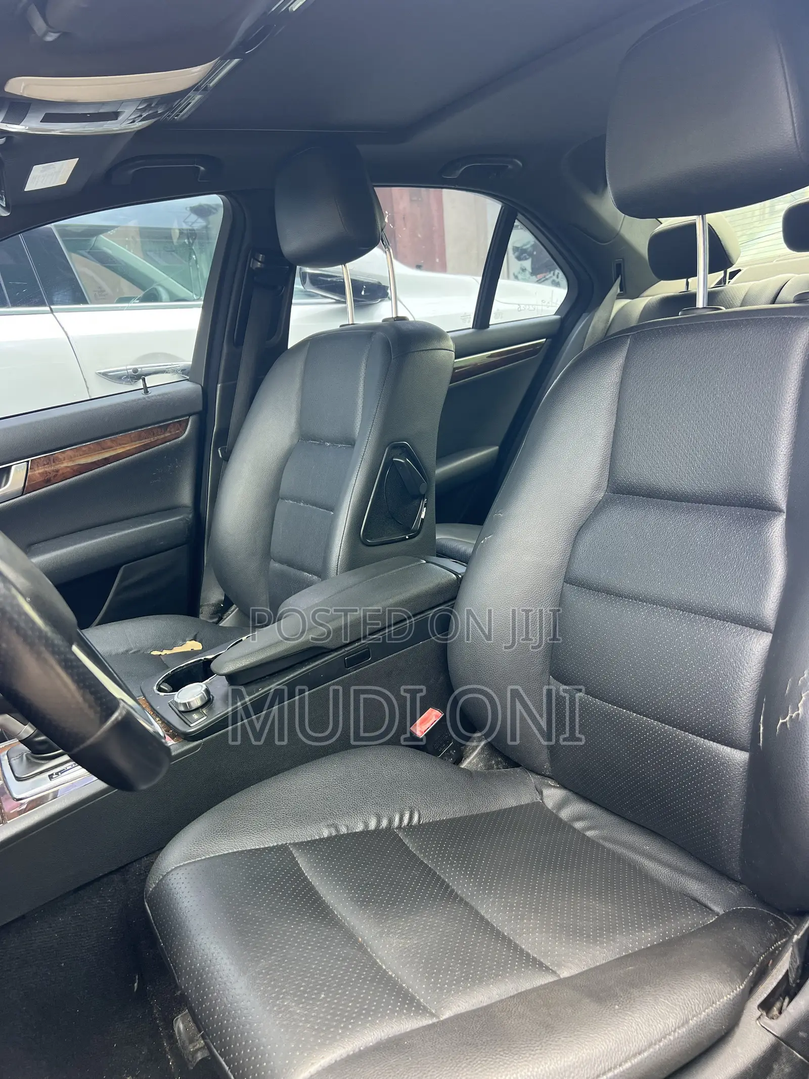 Mercedes-Benz C250 2012 Black
