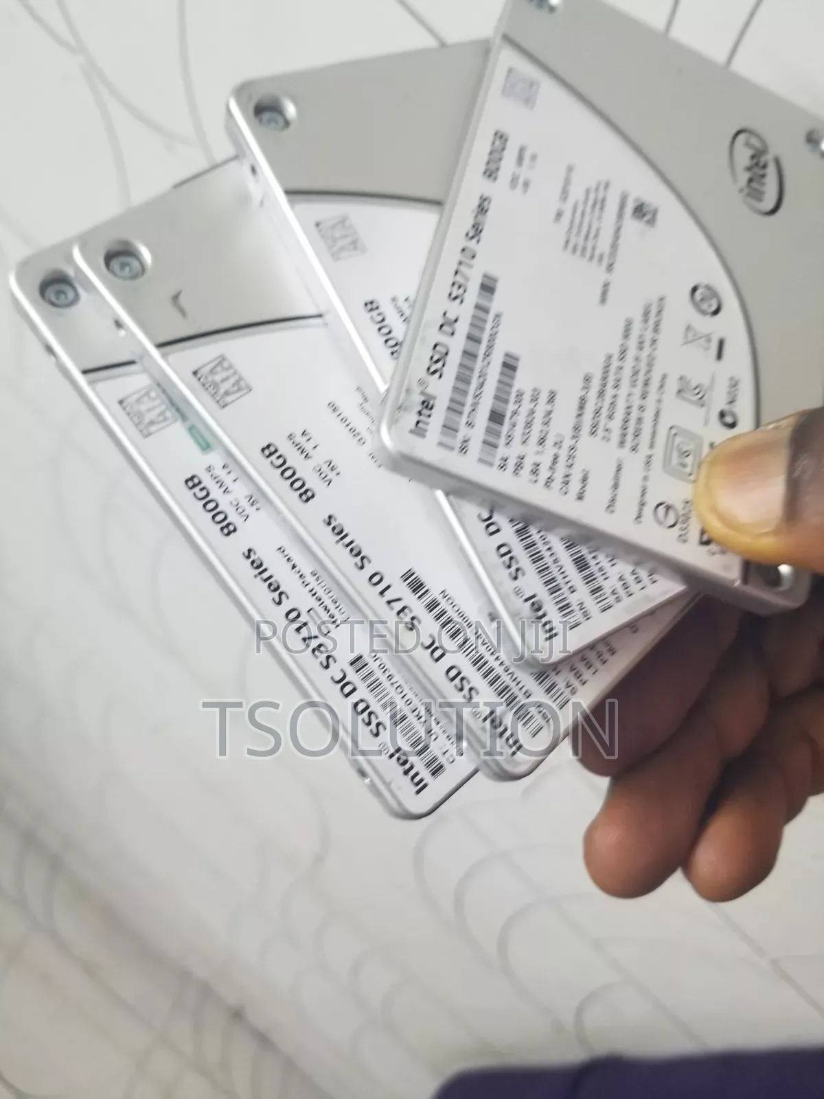 Intel 800gb SSD Sata