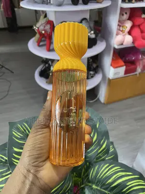 Layaan Lattafa Perfume Mist