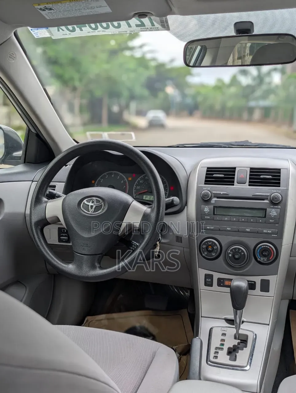 Toyota Corolla 2011 Silver