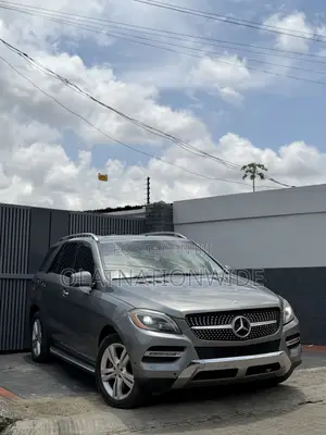 Mercedes-Benz M Class ML350 4MATIC 4dr SUV AWD (3.5L 6cyl 7A) 2014 Gray