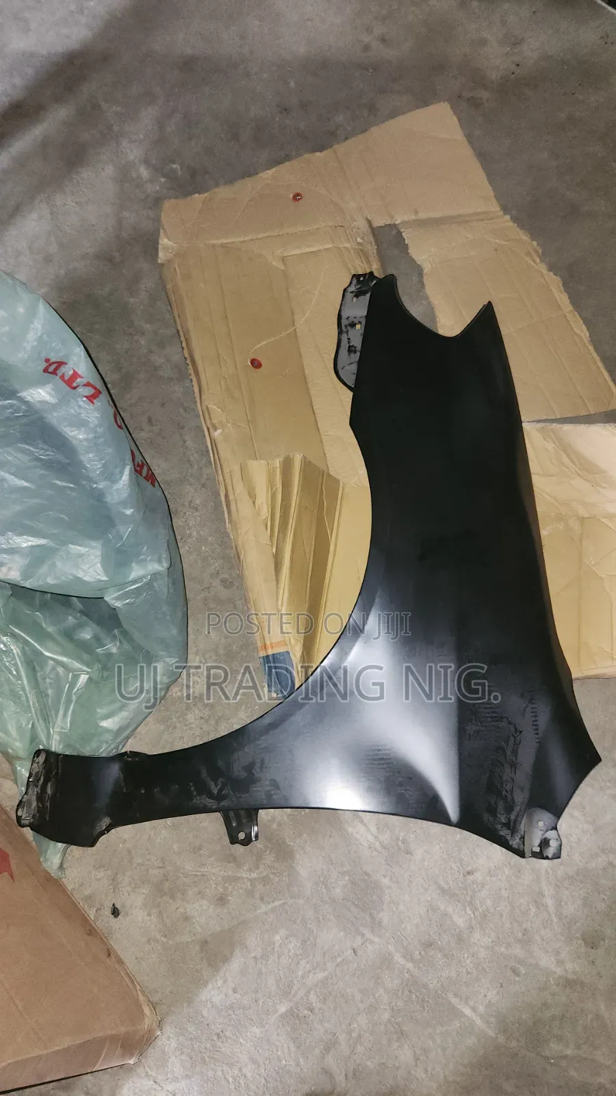 Fender Corolla 2005 Left