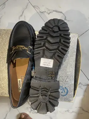 Ladies Shoe