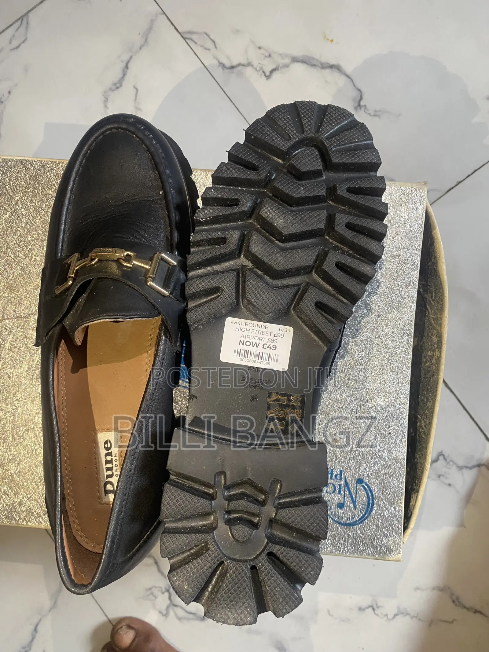 Ladies Shoe