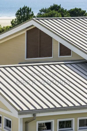 Aluminium Roof Installation Team