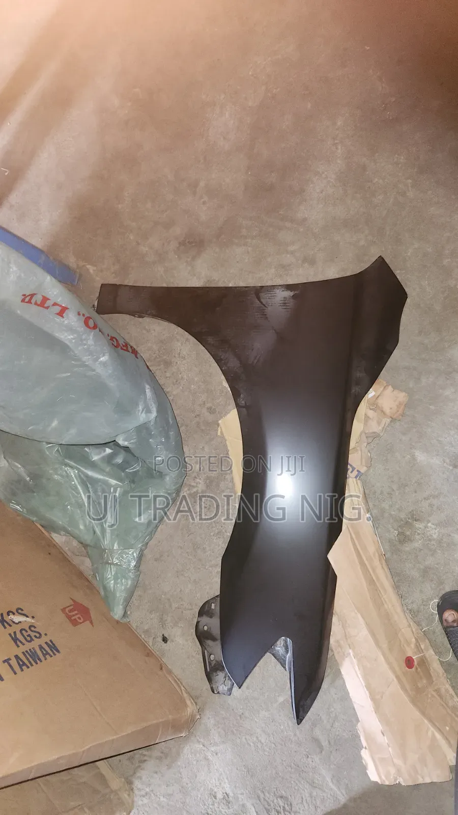 Fender Camry 2007-2011
