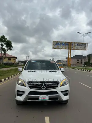 Mercedes-Benz M Class ML400 4MATIC 4dr SUV AWD (3.0L 6cyl Turbo 7A)