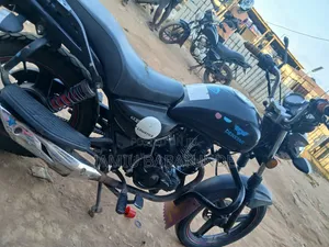 Denstar Escape 2025 Black