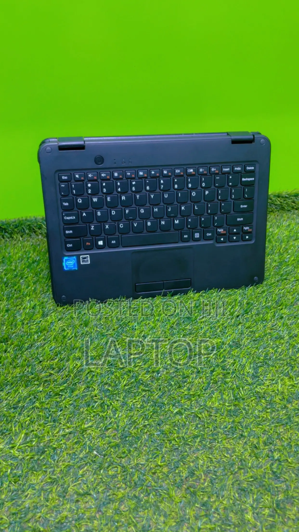 Laptop Lenovo 300e 4GB Intel SSD 128GB