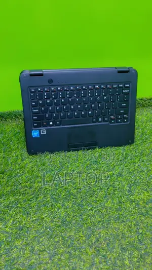 Laptop Lenovo 300e 4GB Intel SSD 128GB
