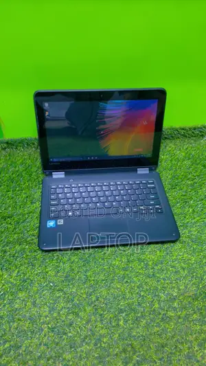Laptop Lenovo 300e 4GB Intel SSD 128GB