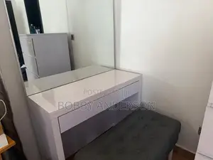 Dresser Table Set