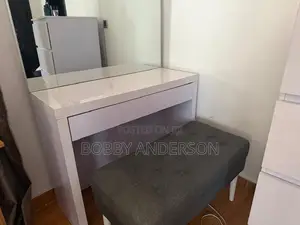 Dresser Table Set
