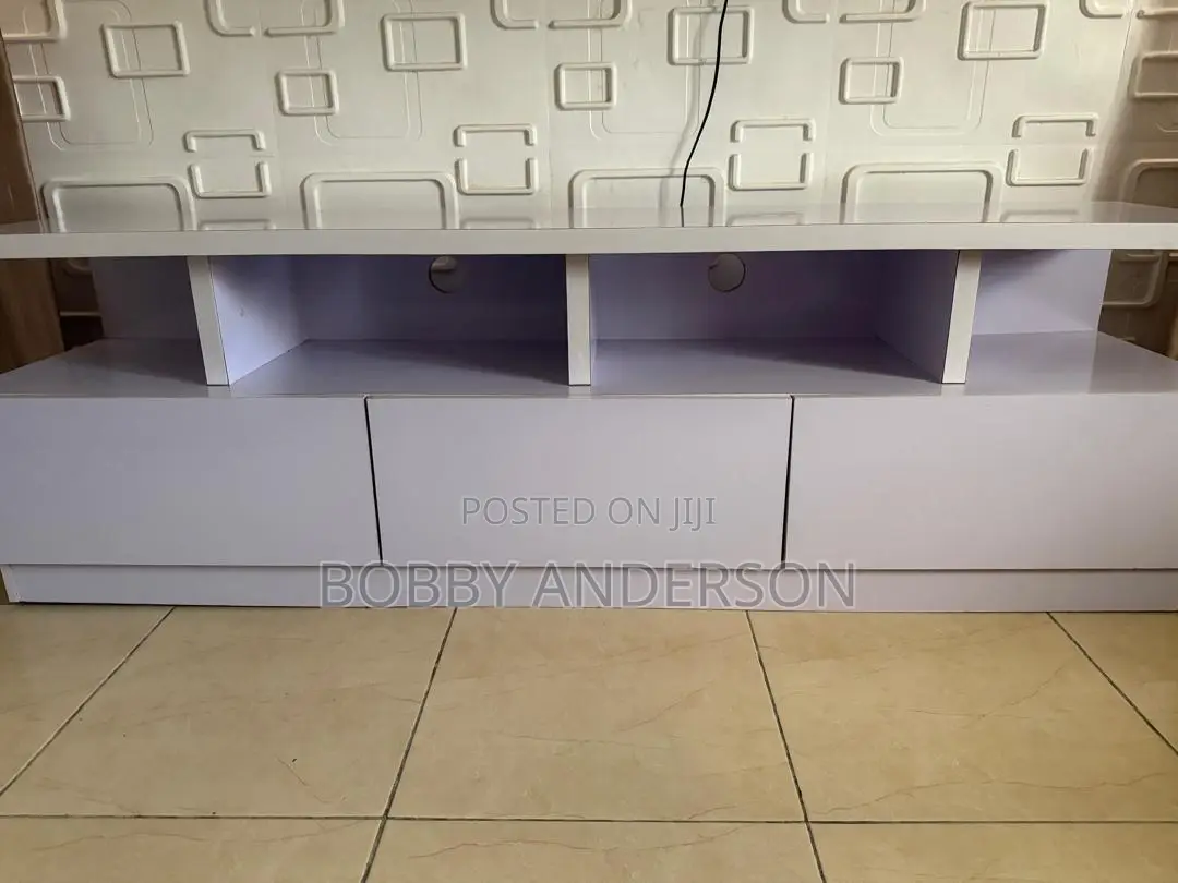 TV / Media Console