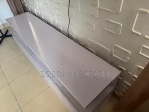 TV / Media Console