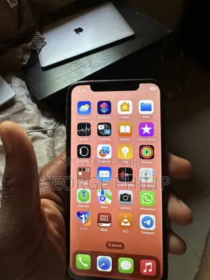 Apple iPhone X 64 GB White