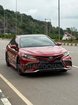 Toyota Camry XSE V6 2021 Red