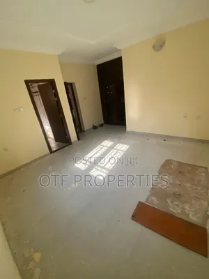 2bdrm Bungalow in Fo1 Main for rent