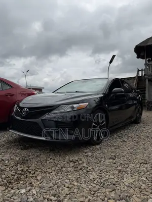 Toyota Camry XSE FWD (2.5L 4cyl 8AM) 2018 Black