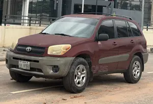 Toyota RAV4 2005 Red
