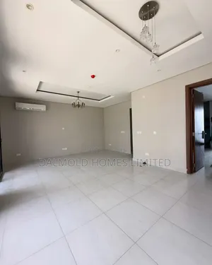 4bdrm Duplex in Chevron for rent
