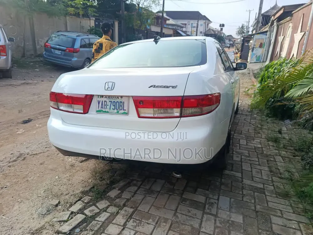 Honda Accord 2.4 Automatic 2003 White