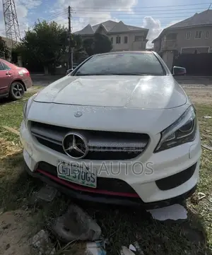 Mercedes-Benz CLA-Class CLA 250 4MATIC Sedan 2014 White