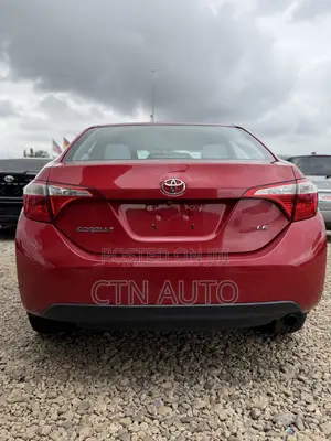 Toyota Corolla 2015 Red