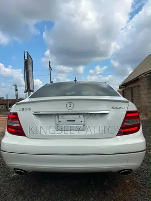Mercedes-Benz C300 Luxury 4Matic Sedan AWD (3.5L 6cyl 7A) 2013 White