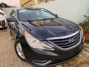 Hyundai Sonata Limited 4dr Sedan (2.4L 4cyl 6A) 2014 Blue
