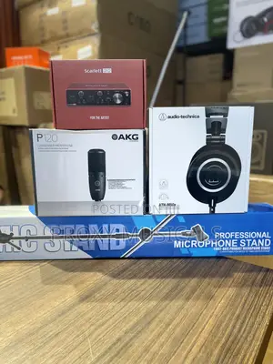 Scarlett 2i2 Soundcard, Mic & Headphone Studio Bundle