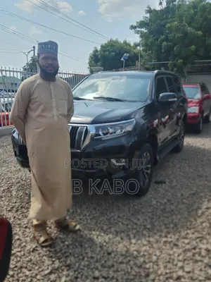 Toyota Land Cruiser Prado 2022 Black