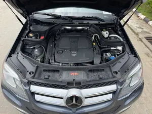 Mercedes-Benz GLK-Class Base GLK 350 4dr AWD 4MATIC (3.5L 6cyl 7A) 2015