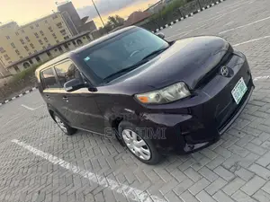 Scion xB 2011 Burgundy