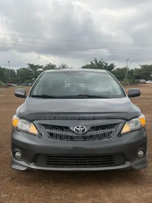 Toyota Corolla S 4dr Sedan (1.8L 4cyl 4A) 2012 Gray