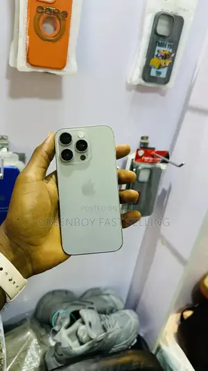 Apple iPhone 16 Pro 128 GB Gray