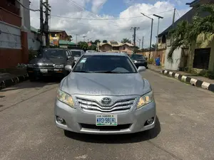 Toyota Camry 2011 Silver
