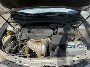 Toyota Camry 2011 Silver