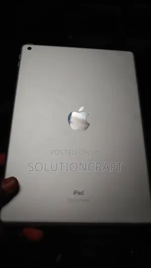 Apple iPad Air (2020) Wi-Fi 64 GB Black