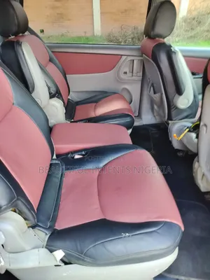 Toyota Sienna LE FWD (3.3L V6 5A) 2004 Burgundy