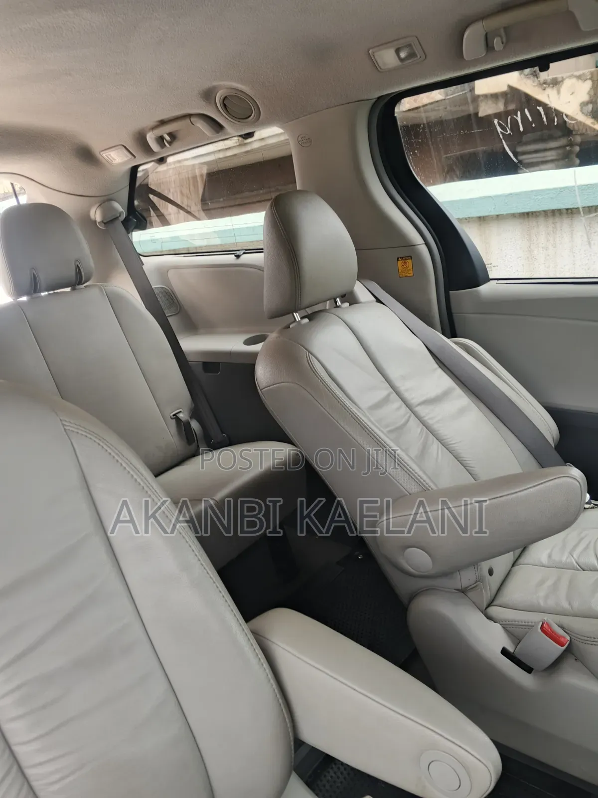 Toyota Sienna 2011 Black