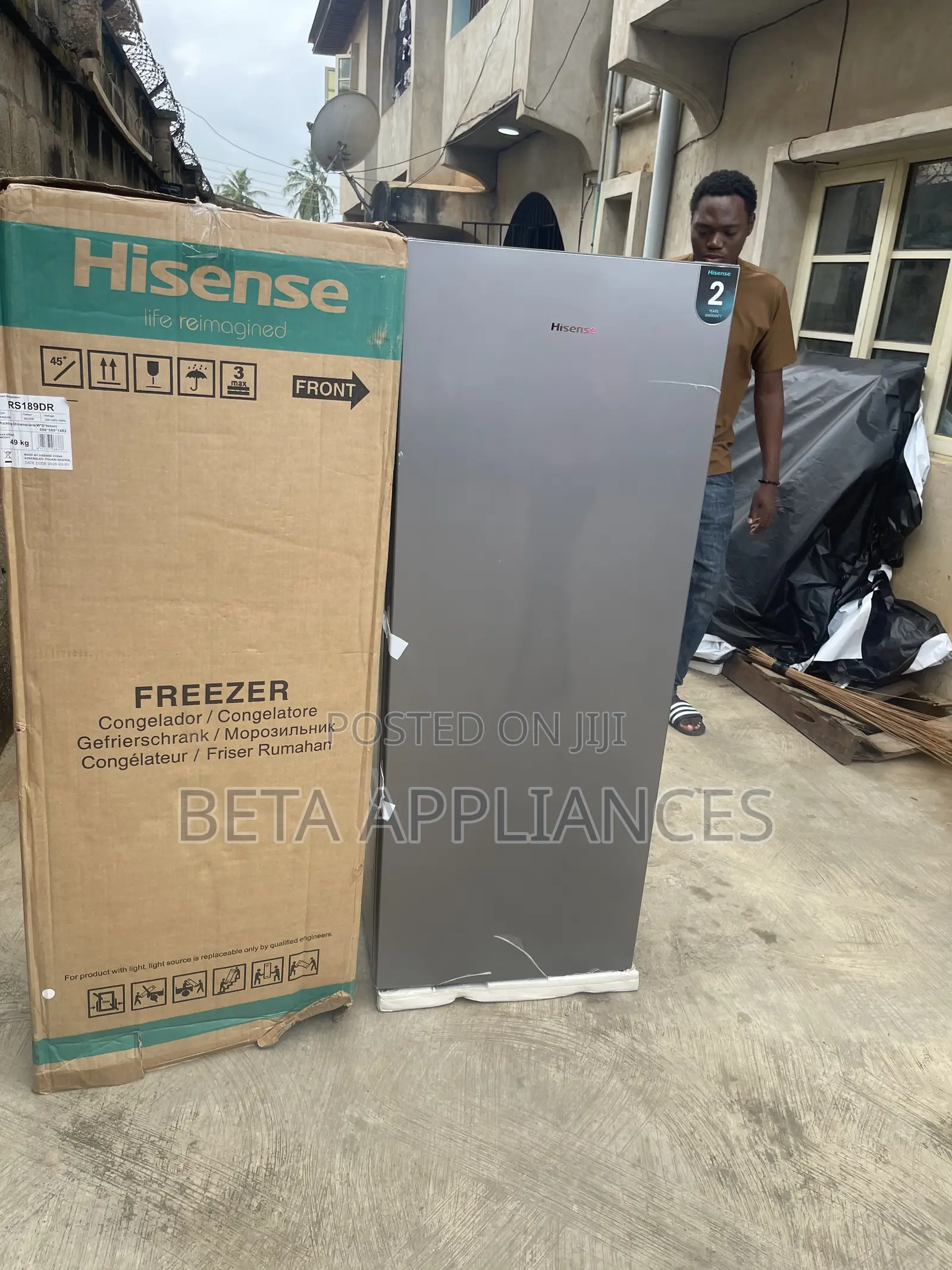 Hisense 189DR Upright Deep Freezer