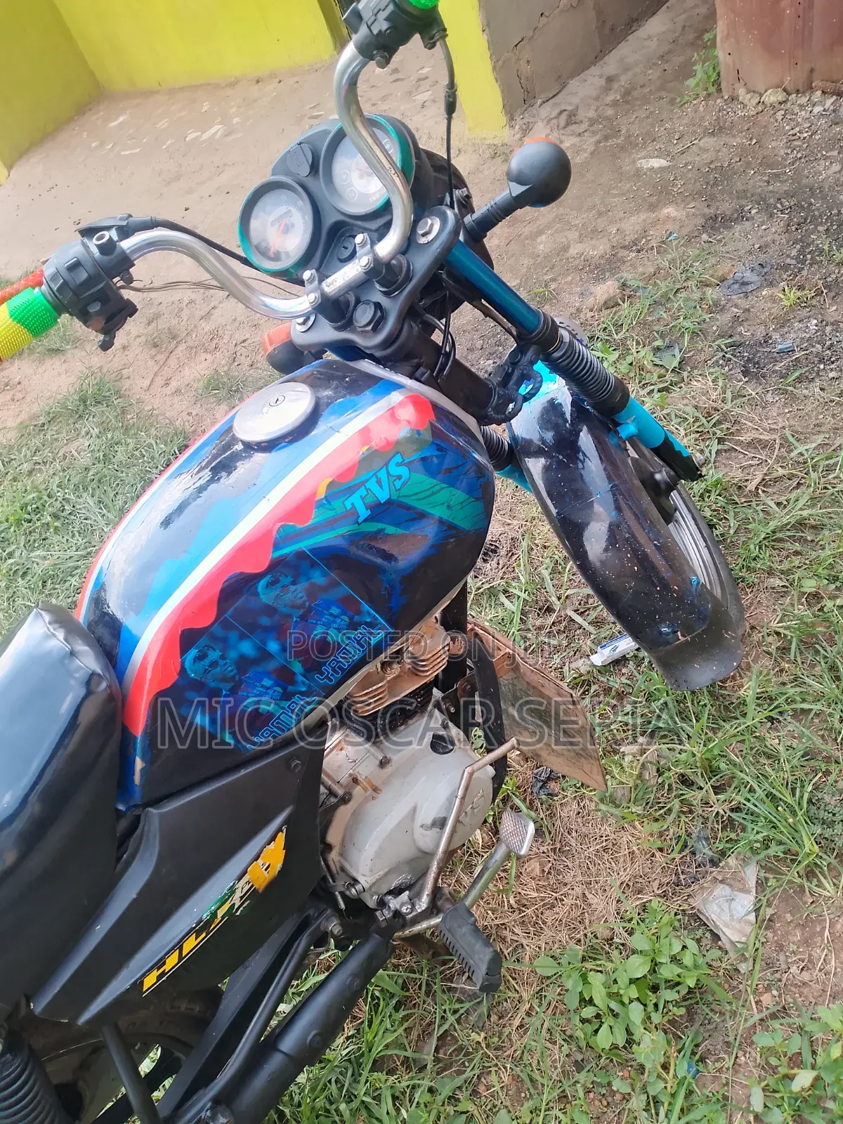 TVS HLX 125 2021 Black