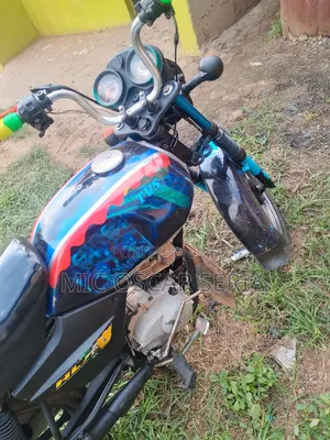 TVS HLX 125 2021 Black